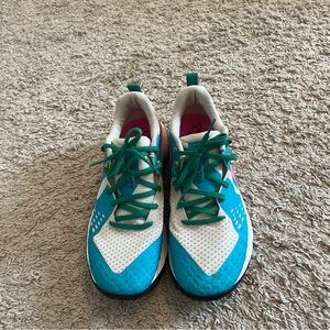 Nike Zoom Trail/Wild Horse Size 9